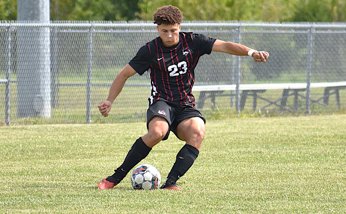 The IU East men's soccer team picks up win over crosstown rival ... iueredwolves.com/sports/msoc/20…
