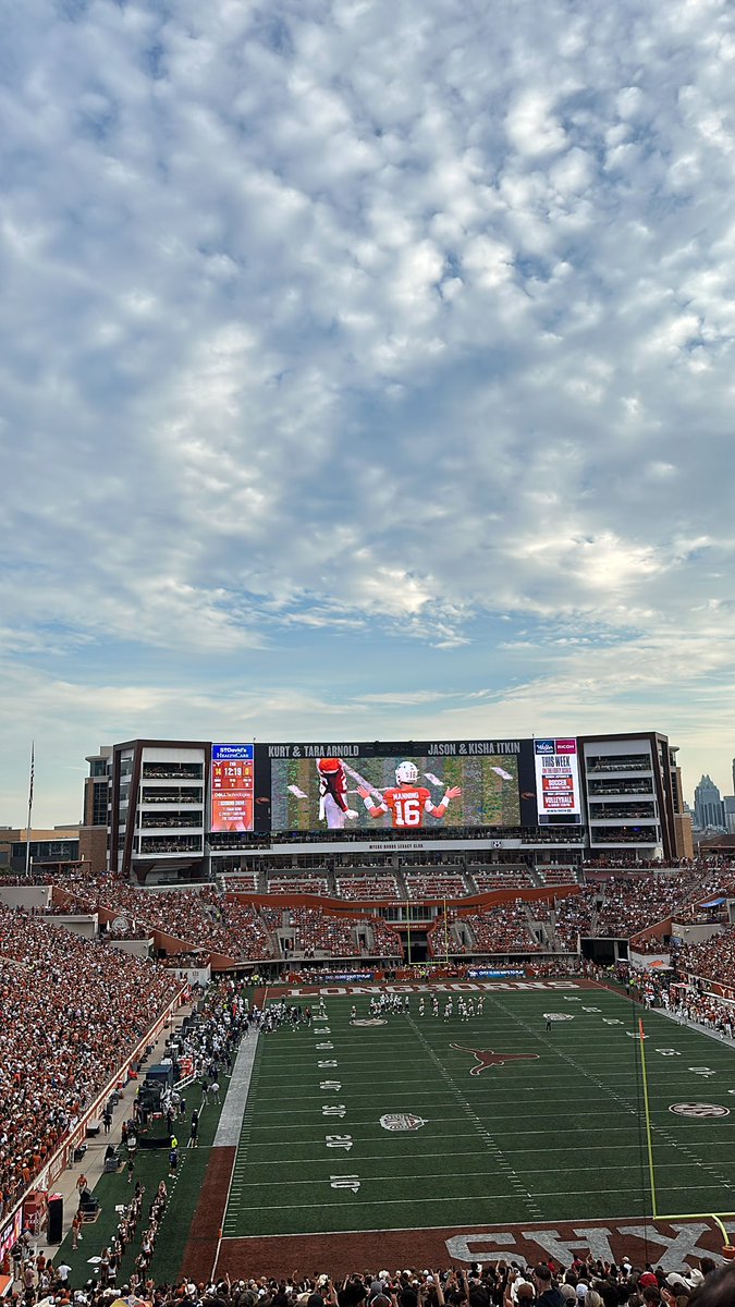 Debra Urias tweet media