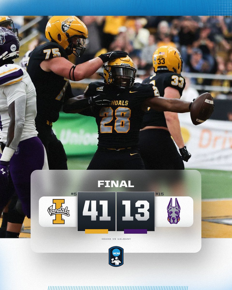 NCAA_FCS's tweet photo. The Vandals dominate at home 💪

No. 5 @VandalFootball defeats No. 15 UAlbany, 41-13.

#FCS https://t.co/C8RPqfWpxt