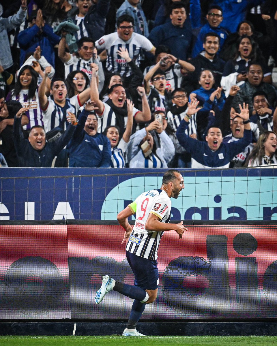 Clubarribaperu's tweet photo. Goleadores históricos @ClubALoficial
1️⃣7️⃣8️⃣ Waldir Sáenz
1️⃣6️⃣7️⃣ Teófilo Cubillas
1️⃣2️⃣8️⃣ Víctor 'Pitín' Zegarra
1️⃣0️⃣4️⃣ Pedro 'Perico' León
1️⃣0️⃣2️⃣ Emilio Salinas 
1️⃣0️⃣1️⃣ Freddy Ravello
8️⃣9️⃣ Wilmer Aguirre 
8️⃣5️⃣ Juan Illescas
7️⃣6️⃣ Juan Rivero
6️⃣2️⃣ Hernán Barcos 
5️⃣7️⃣ Henry Quinteros https://t.co/HOGjOsg7RN