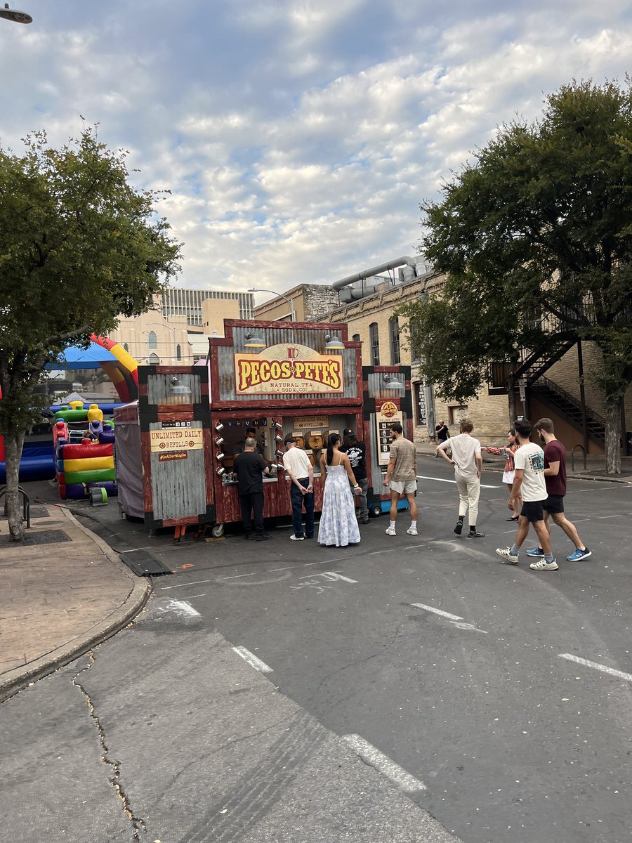 DylanAlexL's tweet photo. @Schwartzanicker Pecos Pete! https://t.co/O8OD7ybVws