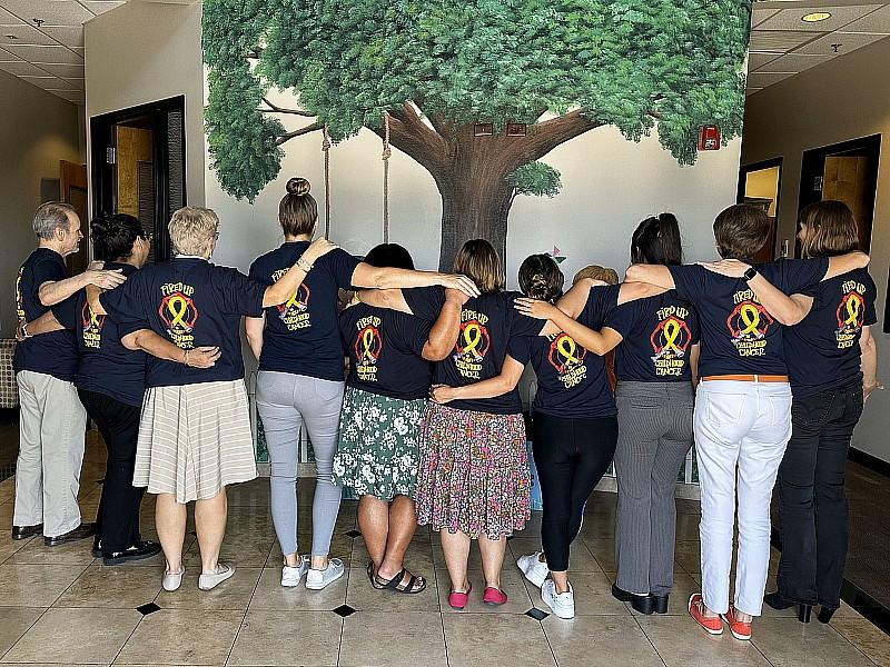 VegasPublicity_'s tweet photo. Heroes for a Cause: Henderson Fire Teams Up with Candlelighters to Support Childhood Cancer https://t.co/y3g1r1C4nL by @Vegaspublicity_ @HendFireDept @Candle_Lighters #cancer #kids #event #vegas #sports https://t.co/gKcwc8XzXe