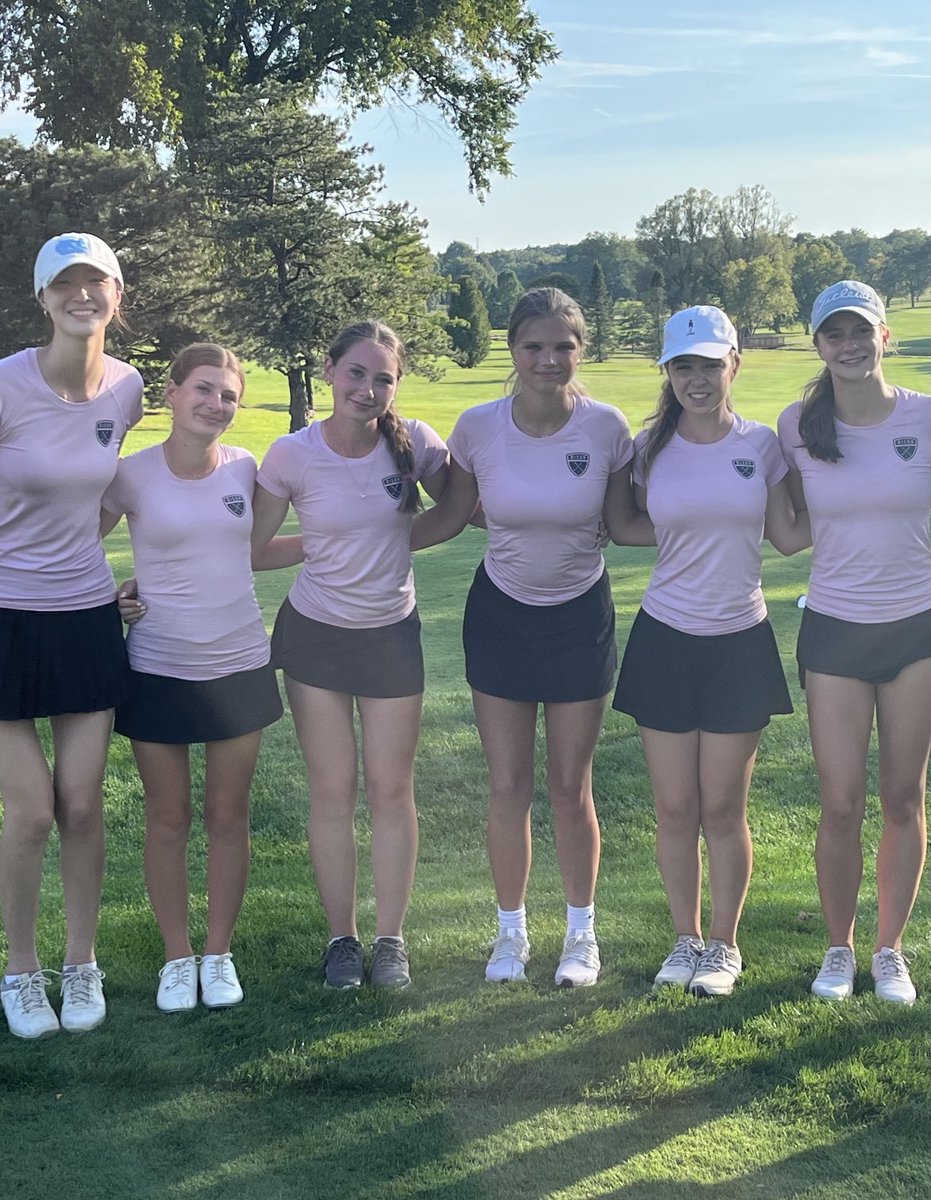 Memorable Day for Ladies at the best tournament in the land, 45th Waukegan Invite! Meagan Ryan and Abbey Foster fire personal best scores! #NoFear #sandwichartist ⁦<a href="/BG_Bison/">BG_Bison</a>⁩ ⁦<a href="/BGBisonAD/">Buffalo Grove Athletics</a>⁩