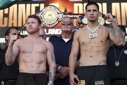 cesarziade's tweet photo. Hoy se enfrenta Saul “Canelo” Alvarez 🇲🇽 Vs Edgar Berlanga 🇵🇷 , un joven boricua invicto, con una marca de 22-0 y 17 nocauts.  Esta en juego el campeonato unificado de peso supermediano del CMB, OMB y AMB.. 🥊  comenta….. #CaneloBerlanga #sabadodebox #Boxeo #boxing https://t.co/9RaRHtosQC