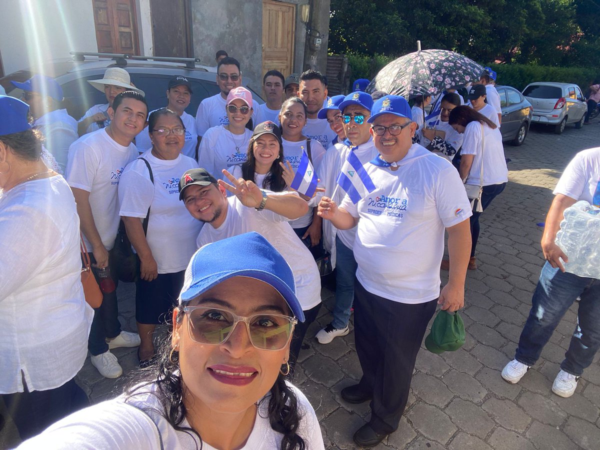 #UVDenisSilva participa en la  celebración de las fiestas patrias en  los  168 años de la gesta heroica de la batalla de San Jacinto, ejemplo de lucha por la soberania y la paz de nuestra  🇳🇮🇳🇮🇳🇮 #AmoraNicaragua ❤️🖤