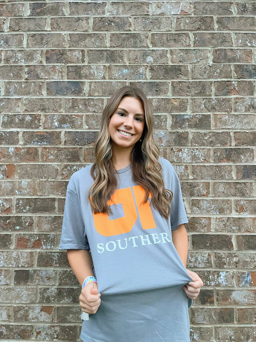 emoryh08's tweet image. GO FIREHAWKS 🧡🧡🧡