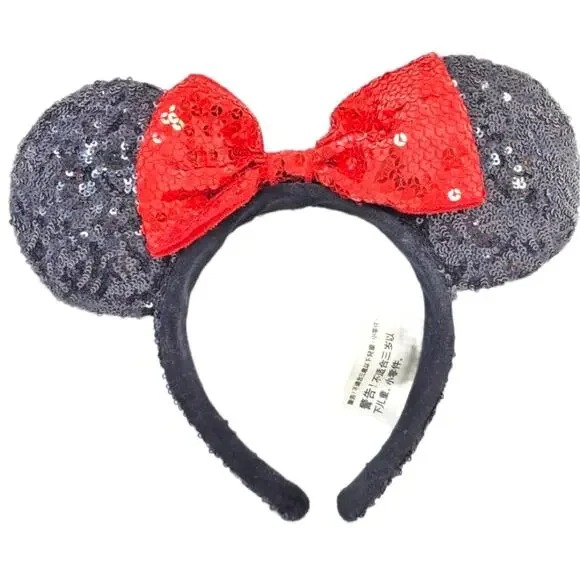 DisneyRevive's tweet photo. 👻🎃 Get ready for Halloween with our Disney dress-up essentials! From Minnie Mouse Ears to Frozen Anna Tiara, we’ve got your costumes covered! ✨🧜‍♀️ Link in bio. #DisneyHalloween #CostumeMagic #MinnieMouse #Frozen #UrsulaCostume #CaptainMarvel https://t.co/kUQ0AH9xrJ