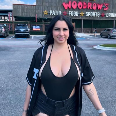 oliviabettel's tweet photo. #NewProfilePic https://t.co/t24VUCbO0x