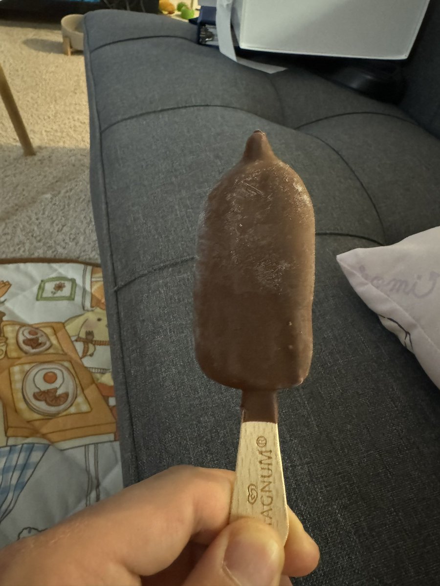 kidult_breaks's tweet photo. @MagnumIceCream 

Unbelievable… unacceptable …. You’ve changed 🚪🚶‍♂️ https://t.co/8fmuMkiicl
