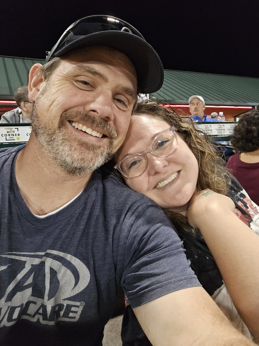 Jonathan tweet media