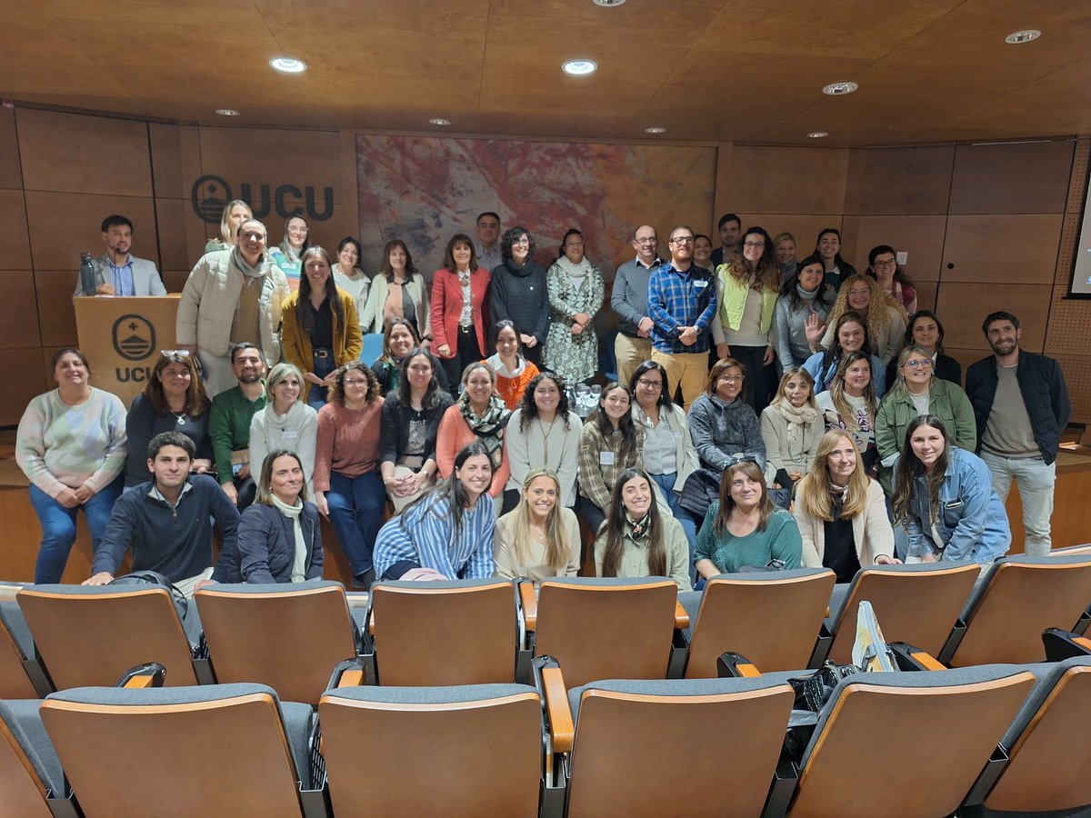 ManuRecreacion's tweet photo. Gracias @rosinapa @Is_Varela @adiestroBPD  por el panel de expertos híbrido desarrollado en la 1° jornada #MMAEENRED donde reflexionamos y reimaginamos los nuevos roles, perfiles y competencias docentes para el SXXI con la comunidad de la Maestría en Metodologías Activas 🙌 https://t.co/wGPyNCDGJL