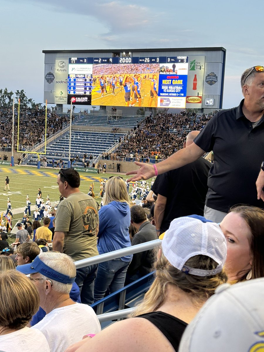 I’ve gone back in time tonight. First half of tonight’s Jacks-Augie game feels like a battle from 1985. Sloppy half. Penalties, turnovers. Jacks don’t look like two-time national champs.