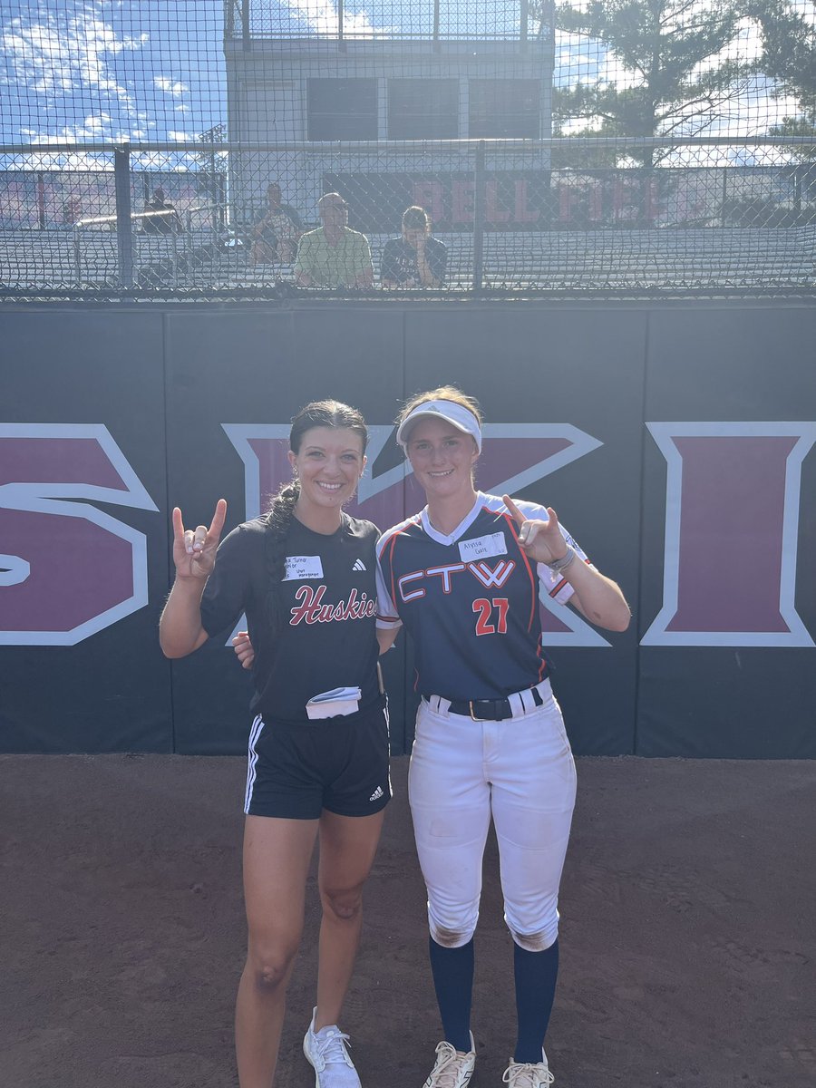 Alyssa Gale (@alyssagale27) on Twitter photo I had an amazing day at the <a href="/NIUSoftball/">NIU Softball</a> Camp! Learned so much from these amazing coaches and players! <a href="/SBCoachG/">CoachGleason</a> <a href="/CoachHClark/">hannah clark</a> <a href="/jlt08/">Jenna Turner</a> <a href="/CTW18uAAPremier/">CTW 18u AA Premier</a> #softball2025 I had an amazing day at the <a href="/NIUSoftball/">NIU Softball</a> Camp! Learned so much from these amazing coaches and players! <a href="/SBCoachG/">CoachGleason</a> <a href="/CoachHClark/">hannah clark</a> <a href="/jlt08/">Jenna Turner</a> <a href="/CTW18uAAPremier/">CTW 18u AA Premier</a> #softball2025