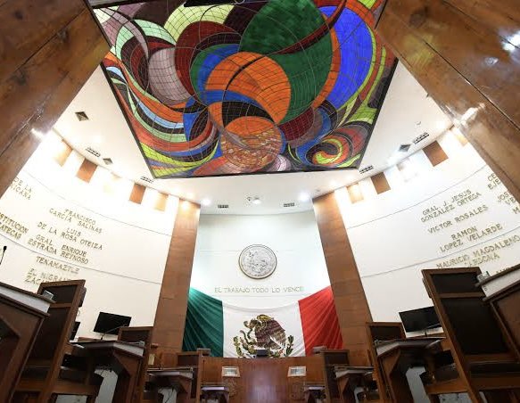 La 65 Legislatura integra sus comisiones dictaminadoras. Vigilancia, de siempre destinada a la primera minoría. Ahora la presidirá #LyndiBugarín del Verde. #SantosGonález va al frente de Puntos Constitucionales, #ChuyPadilla Agricultura y #AlfredoFemat Ecología. #TripleErre