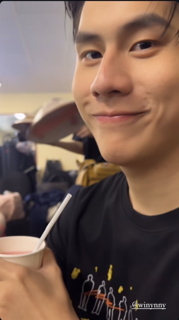แม่ๆเวียดนามบนวัดไหนคะ🇻🇳
วินตังไปที่ไร หวาน200%เสมอ ชอบมาก☺️

WS x WeAreFanconVN

#WeAreForeverinVietNam 
#วินนี่สตางค์ #winnysatang

เวียดนามที่วินนี่ลง               เวียดนามที่สตางค์ลง