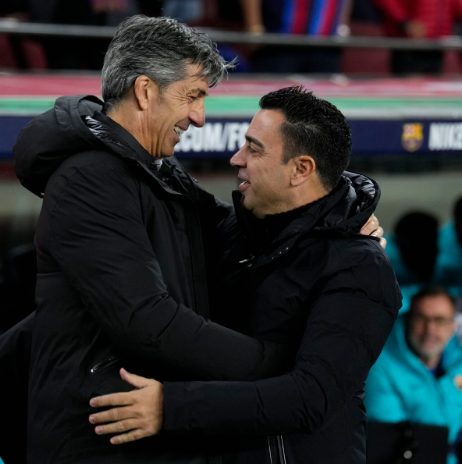 DonShelby__'s tweet photo. Cuando pierdes por 0-1 en 2022 (varios penaltis a favor no pitados) y 1-0 en 2023 (jugador expulsado) contra el Barcelona / cuando pierdes por 0-2 ante el Real Madrid con dos penaltis claros pitados en contra https://t.co/dDAVEokNsE