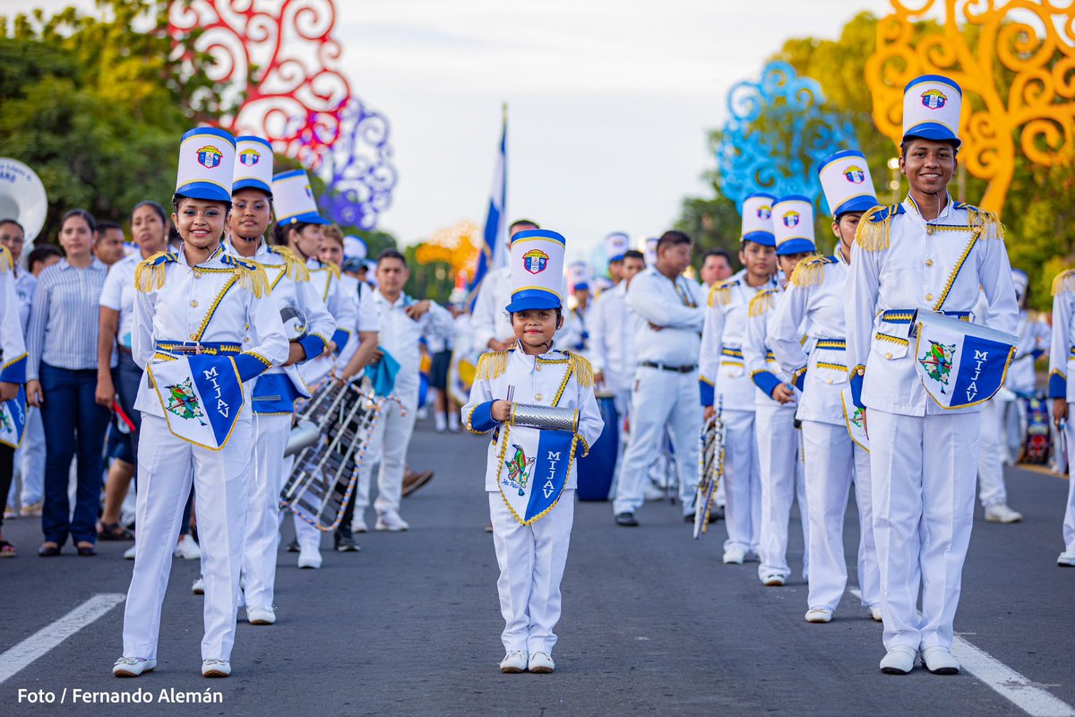 PrensaPopulr's tweet photo. 🇳🇮🇳🇮 El Presidente Daniel Ortega y la Vicepresidenta Rosario Murillo encabezaron el #DesfilePatrio2024, conmemorando el 168 aniversario de la Batalla de San Jacinto y el 203 aniversario de la independencia de Centroamérica. 🌟🇳🇮 https://t.co/qUdv9TcQ8m