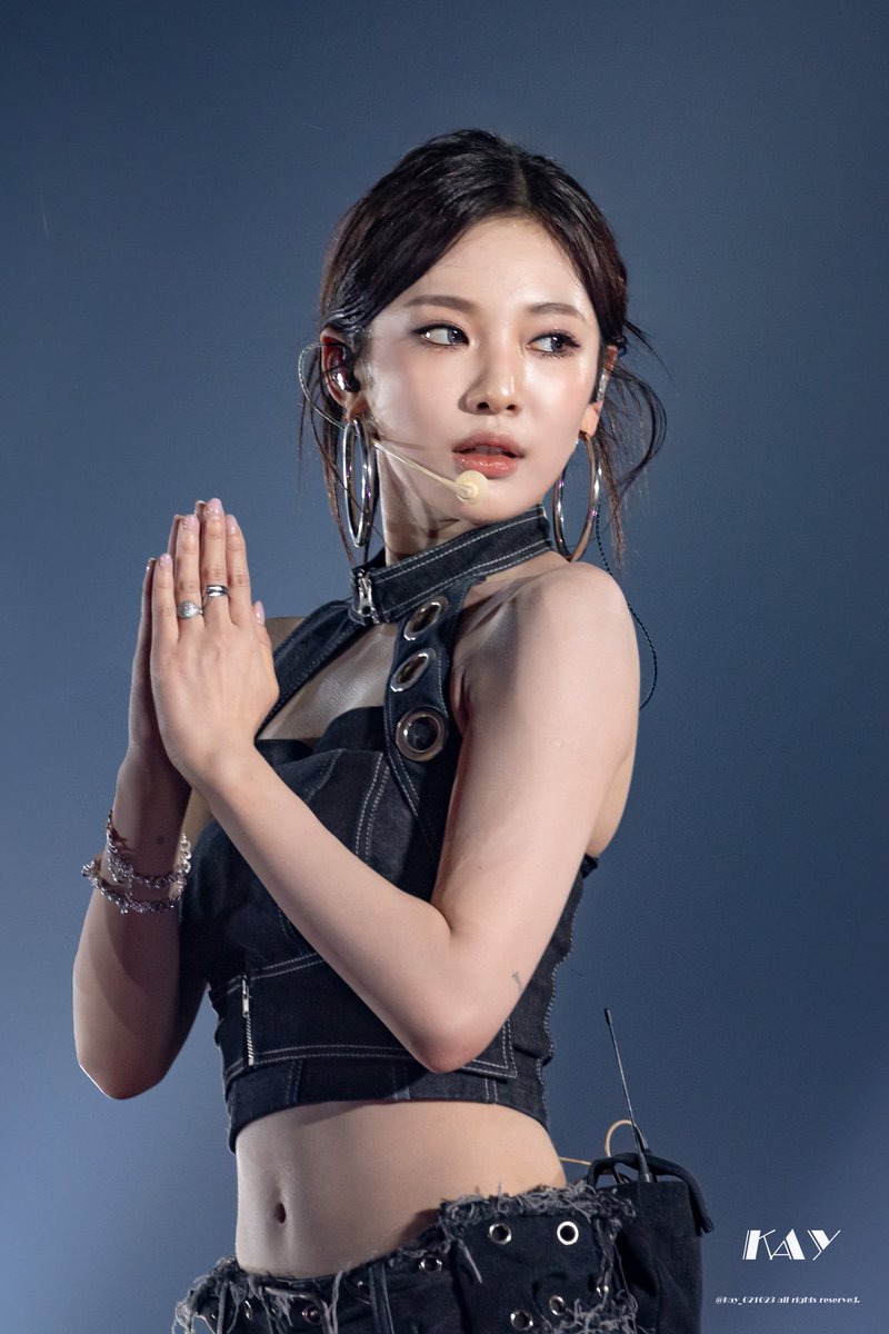 ningx2pics's tweet image. the power that ningning holds