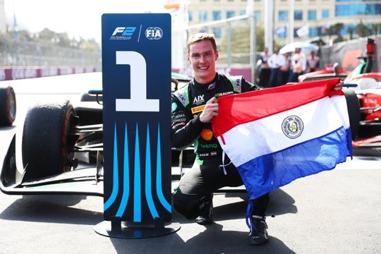 Felicitaciones <a href="/JoshuaDuerksen1/">Joshua Duerksen 🇵🇾</a> por la primera victoria en #F2, que vengan muchas más para Paraguay 🇵🇾 🏁