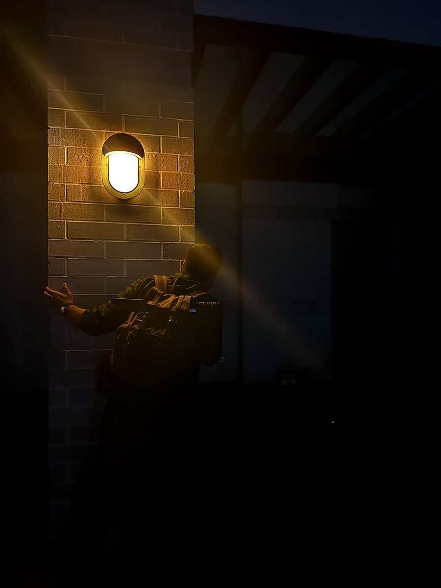 I cosplayed Joel from #TheLastOfUs, one my all time favorite games ❤️