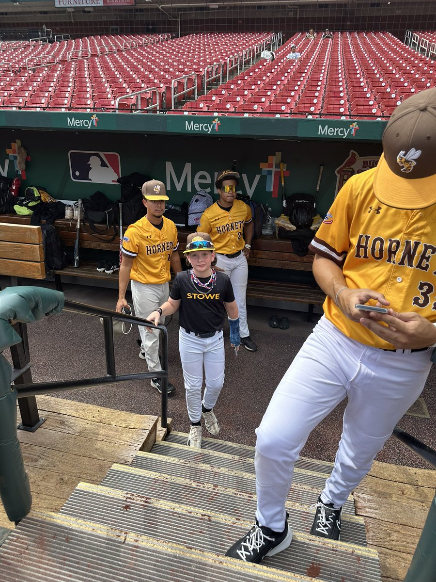 CoachTGilmore's tweet photo. 🐝⚾️🤎💛🤎💛
It’s a Great day to be a Hornet…
#OurGuys
#OurFamily
#OurDugout
#HBCUbaseball
#HSSU
#StoweGuys
#BuildTheBrand
#WeComing
#HarrisStoweBaseball
#WeAintHardToFind https://t.co/fYTZ5rSwWg
