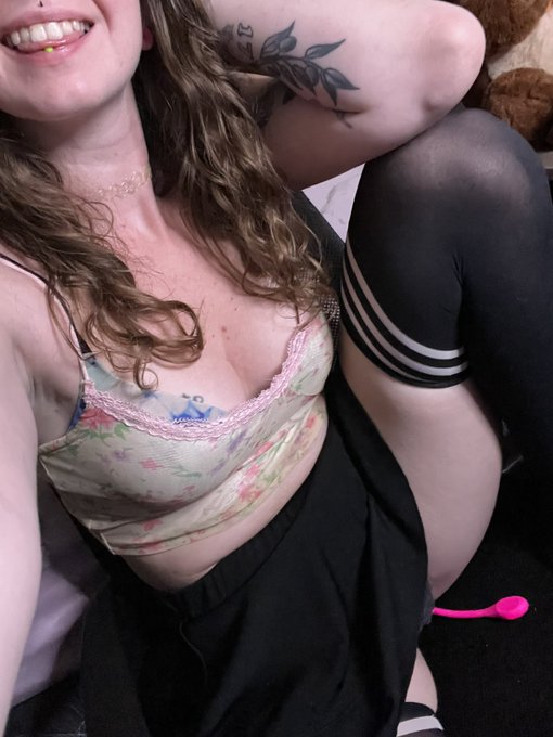 Come hangout with me on my stream mates!!! Get a private show with me or tip my vibe!! Link in comments<a href="/tag/mvsales"class="tags"><span>#mvsales</span></a>