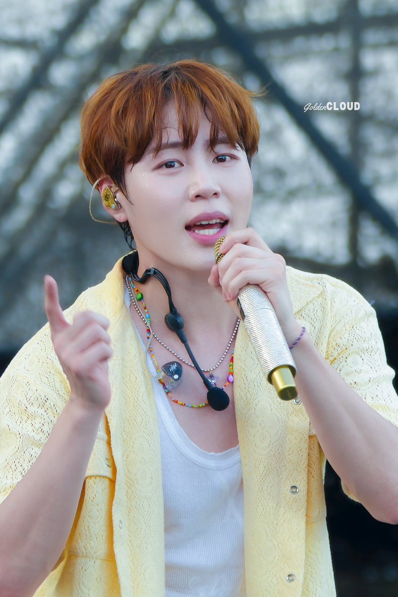 240907 썸데이페스티벌                 

오늘 꼭 말해줘
(하성운! 좋아해!!) 

하늘 강아디는 추석연휴에 
잘 먹고 잘 쉬면 좋겠다아 ૮₍˶ᵔ ᵕ ᵔ˶₎ა

#HASUNGWOON #河成雲 #ハソンウン #ซองอุน #썸데이페스티벌 #썸페 #SomedayFestival <a href="/gooreumseng/">하성운</a> <a href="/BPM_HSW/">하성운 (HA SUNG WOON) OFFICIAL</a>