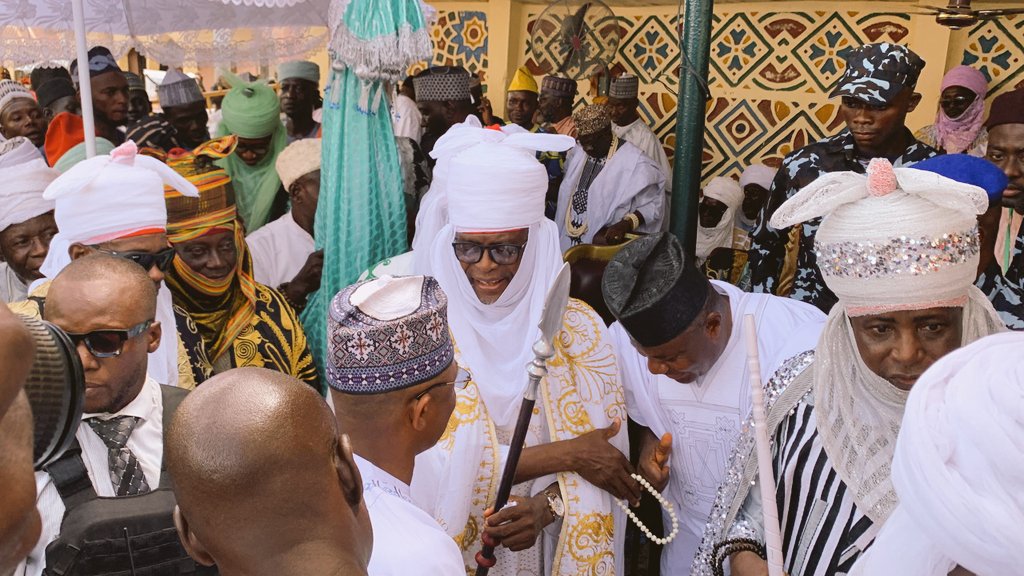 HonDSAguye's tweet photo. On behalf of the entire Lokoja/Kogi-KK Federal Constituency, I rejoice with our illustrious son, the Speaker of the Kogi State House of Assembly, 𝗥𝘁. 𝗛𝗼𝗻. 𝗔𝗹𝗶𝘆𝘂 𝗨𝗺𝗮𝗿 𝗬𝘂𝘀𝘂𝗳, on his conferment of the prestigious traditional title 𝗕𝗮𝗱𝗮𝗸𝘄𝗼𝘀𝗵𝗶 𝗼𝗳 𝗟𝗼𝗸𝗼𝗷𝗮, by the Maigari of Lokoja, 𝗔𝗹𝗵. 𝗜𝗯𝗿𝗮𝗵𝗶𝗺 𝗠𝘂𝗵𝗮𝗺𝗺𝗮𝗱𝘂 𝗞𝗮𝗯𝗶𝗿.  

This recognition is a testimony of your passion and commitment to the growth and development of our people and the state at large.
Congratulations.
#LokojaDay #AguyeMandate