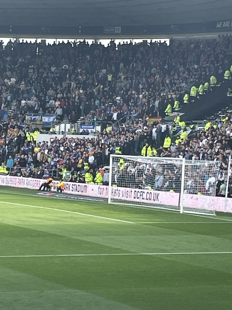 derbydav16's tweet photo. @jamie_angus @CallumJEllis Although that is embarrassing it’s not as embarrassing as the Cardiff fans singing its “coming home” with Spanish flags on show 🥱 https://t.co/7yXfcO2QuC