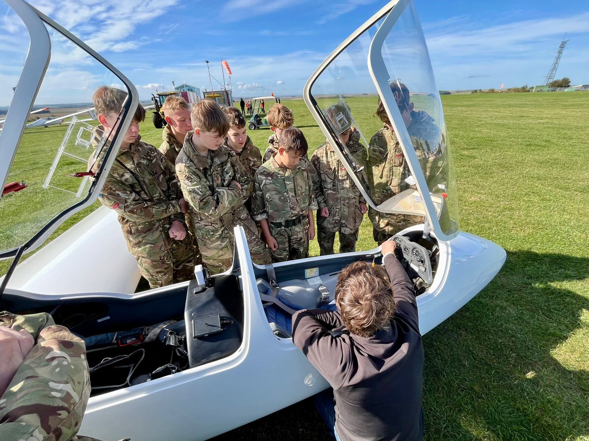 WiltsACF's tweet photo. Army Gliding Club (Wyvern)
This weekend Cadets from Juno Company had the opportunity to embark on a gliding experience provided by the Wyvern Army Gliding Club . https://t.co/HC8FGepJio