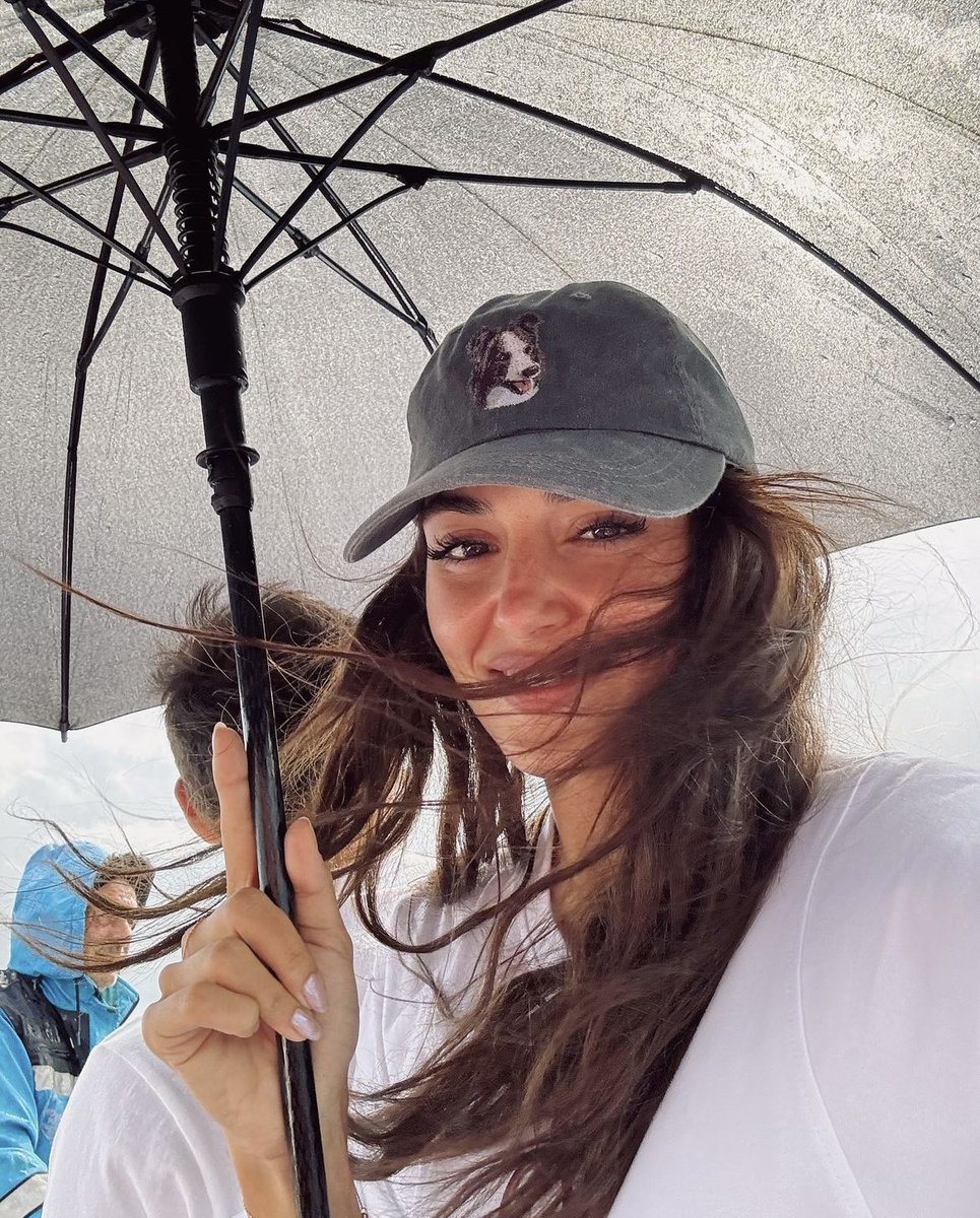 gecelenelim's tweet photo. Dünya güzelimle herkese günaydın.🤩♥️

#HandeErçel https://t.co/Kx1RwEnBOF