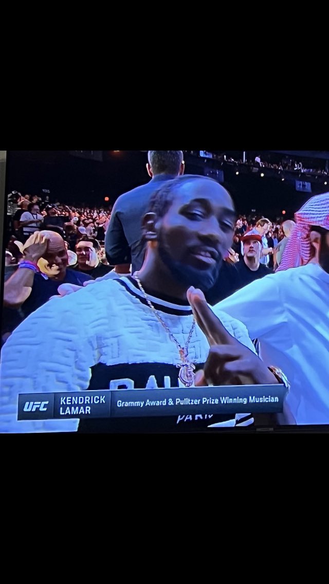 Someone that works for either the UFC or ESPN let this graphic get shown tonight