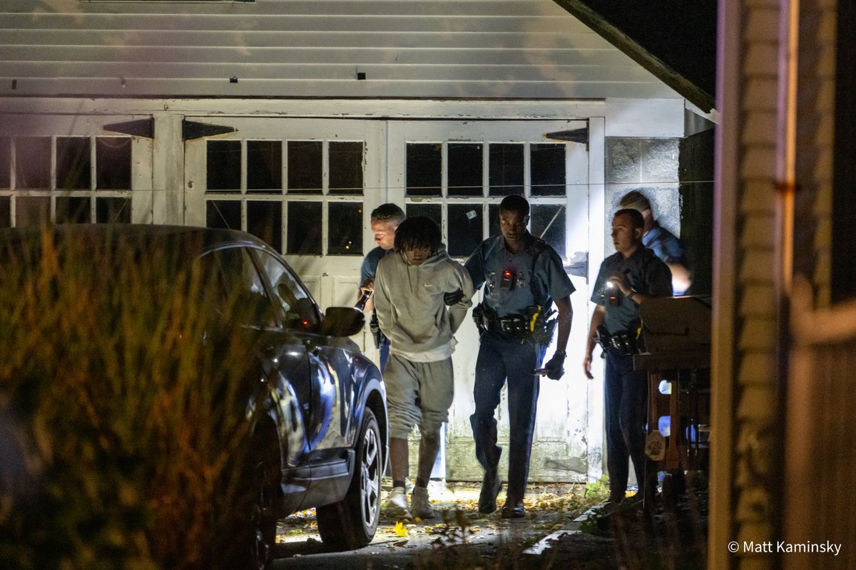 matty_kam's tweet image. Overnight, Massachusetts State Police utilized "StarChase Technology" after disengaging a pursuit to track down a stolen vehicle into #Quincy and arrest three men.