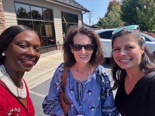 FCPSRestorative's tweet photo. What are YOU doing for personal wellness ? I enjoy
#therapy #goalsetting #empoweringothers  #painting 
#RPinFCPS 
 #BerestorativeWITh you &amp; WITH others. Thank you to our therapist in @FCPSStuServices for your work with our scholars! https://t.co/JqxTIVfaps