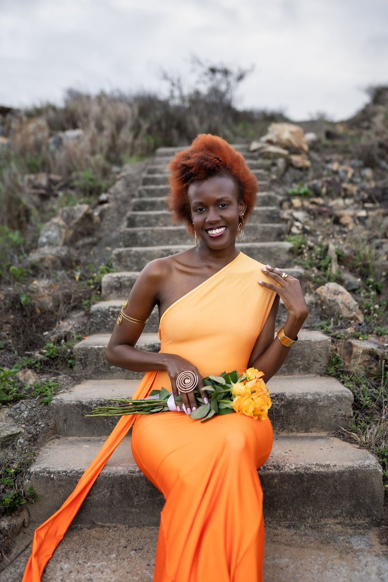 Merci_lina's tweet photo. Grateful. Loud. Proud🧡

Every year that has gone by I have learnt a new thing and 26 taught me the above.

Grateful for how far the wave of life has carried me.
Loud about my authenticity and who I am🧡.
Proud of the obstacles I have cleared so far.

Here’s to an amazing 27🎉 https://t.co/XRHP0jQsgG