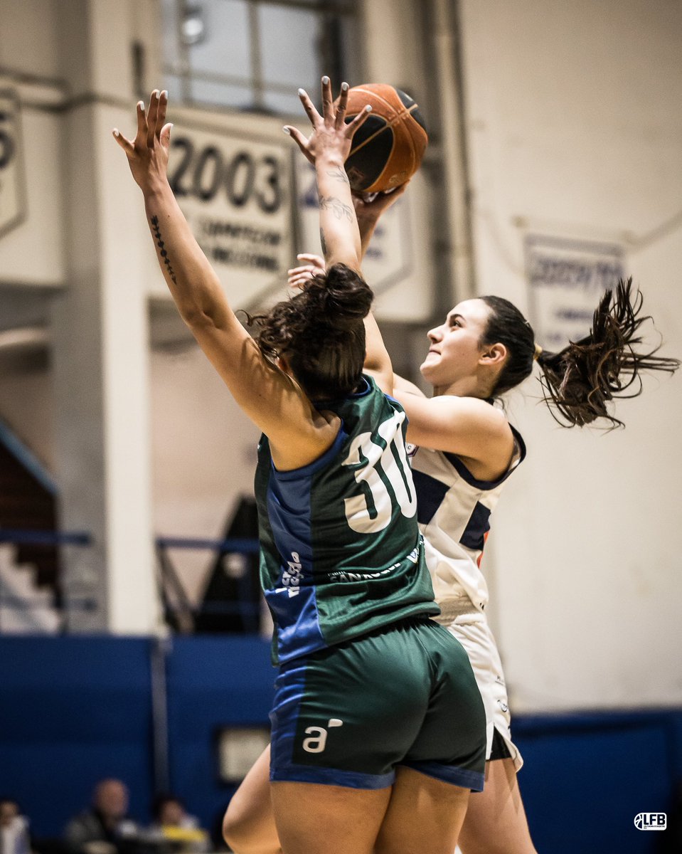 Victoria de <a href="/dscfemeninoo/">Defensor Sporting - Basquetbol Femenino</a> sobre <a href="/ClubUrunday/">Club Urunday_oficial</a> 82-46 por <a href="/LfbUruguay/">LFB - Uruguay 2025</a> . Karina Jacob 18 pts,10 reb,Krystal Cordara <a href="/kryscordara/">Krɣƨtal</a> 13 pts,7 reb. En Urunday Abril Ramirez <a href="/abrilramirez013/">abril ramirez</a> 12.