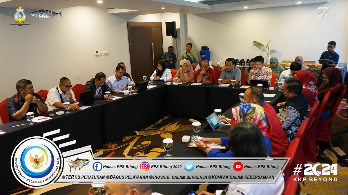 Humas_PpsBitung's tweet photo. Kepala PPS Bitung menghadiri Kegiatan Rapat Koordinasi Dalam rangka penguatan operasional Lembaga Pengelolaan Perikanan diWilayah Pengelolaan Perikanan Negara Republik Indonesia (LPP WPPNRI) 716,dalam mendukung Penangkapan Ikan Terukur. https://t.co/ygilQS7HO7