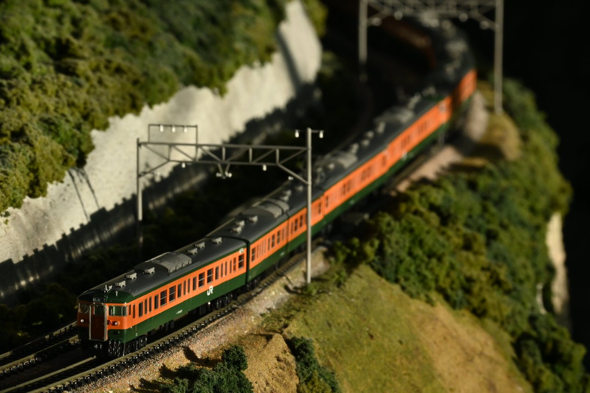 soissyu211's tweet photo. そして昨日はレイルガーデンで運転会。
夕方の自然光の中を行く115がめちゃくちゃ良かったです。
参加者の皆さんお疲れ様でした。 https://t.co/mDThw7qGgA
