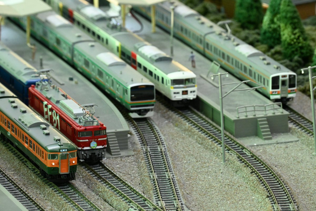 soissyu211's tweet photo. そして昨日はレイルガーデンで運転会。
夕方の自然光の中を行く115がめちゃくちゃ良かったです。
参加者の皆さんお疲れ様でした。 https://t.co/mDThw7qGgA
