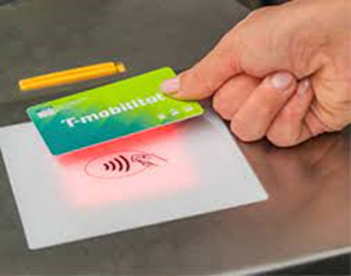 Desde <a href="/UOCecoempresa/">UOC Economia/Empresa</a>  hem fet recerca en digitalització inclusiva al transport urbà. En uns dies compartim el nou article publicat!