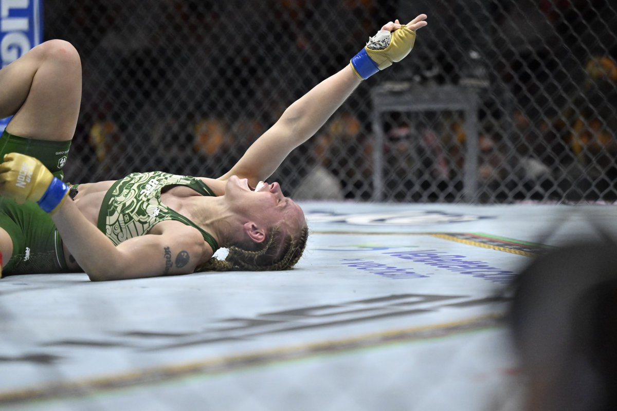 Alexa Grasso vs Valentina Shevchenko 👊 #NocheUFC #UFC306 <a href="/ufc/">UFC</a>