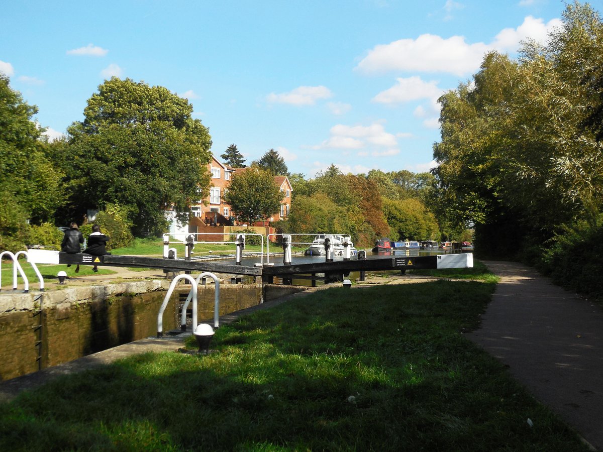 retired_tom's tweet photo. My photos from #September 2018

#CanalRiverTrust #GrandUnionCanal #CroxleyGreen #Batchworth #Lock #Bridge #NarrowBoat #ChessLock #Reflections

#Canals &amp; #Waterways can provide #Peace &amp; #calm for your own #Wellbeing #Lifesbetterbywater #KeepCanalsAlive https://t.co/OecUjDFJap