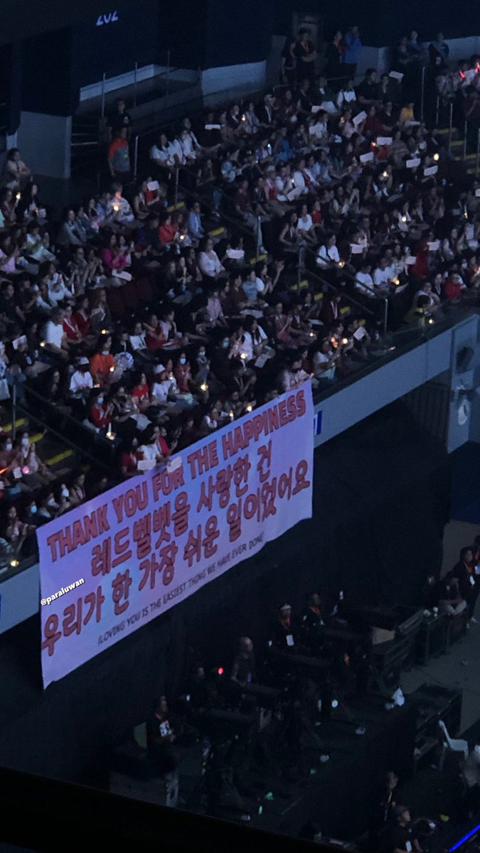 paraluwan's tweet photo. "Thank you for the happiness. Loving you is the easiest thing we have ever done"

mula noon, hanggang ngayon. kayo at kayo pa rin talaga. @rvsmtown my love for you is cosmic 💖

#2024_RedVelvet_FANCONTOUR
#RedVelvet_FANCON_TOUR_in_MANILA https://t.co/NcxqYXLgzi