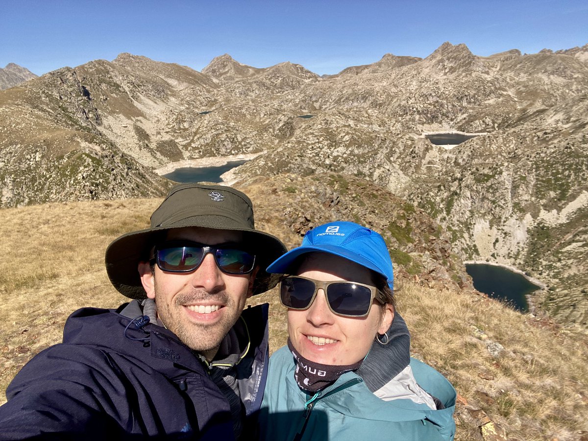 aresrafel's tweet photo. “La Torre és el més apartat, una mica més baix que Buira. L’en separen estretes graonades de calissa, de mal passar, i bosquets espessíssims que acaben de tornar a envair el corriol”. @palmirajaquetti , juliol del 1929.
Estany Tapat i Pic de l’Espada des de la #TorredeCapdella https://t.co/UPSbBdPjR9
