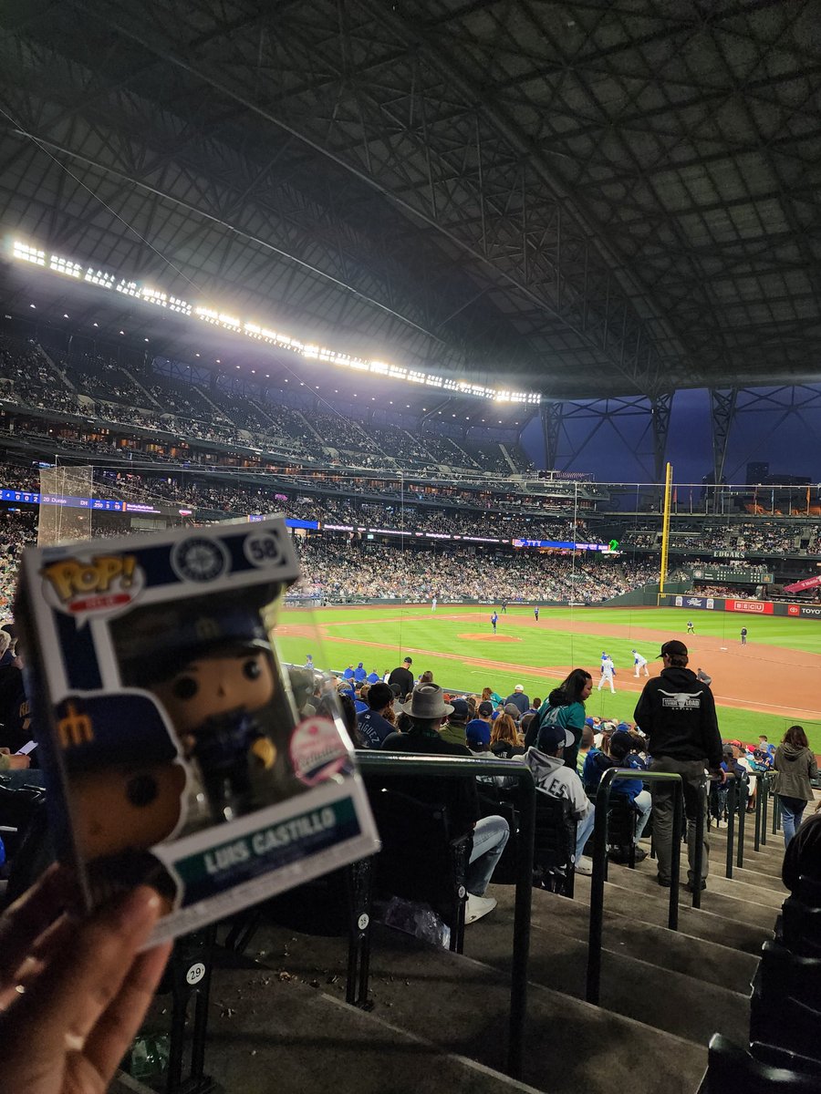 estef_2526's tweet photo. Let's Go Mariners 💙 

#Seattle #seattlemariners #seausrise @Mariners https://t.co/8Wb18DW4Pc