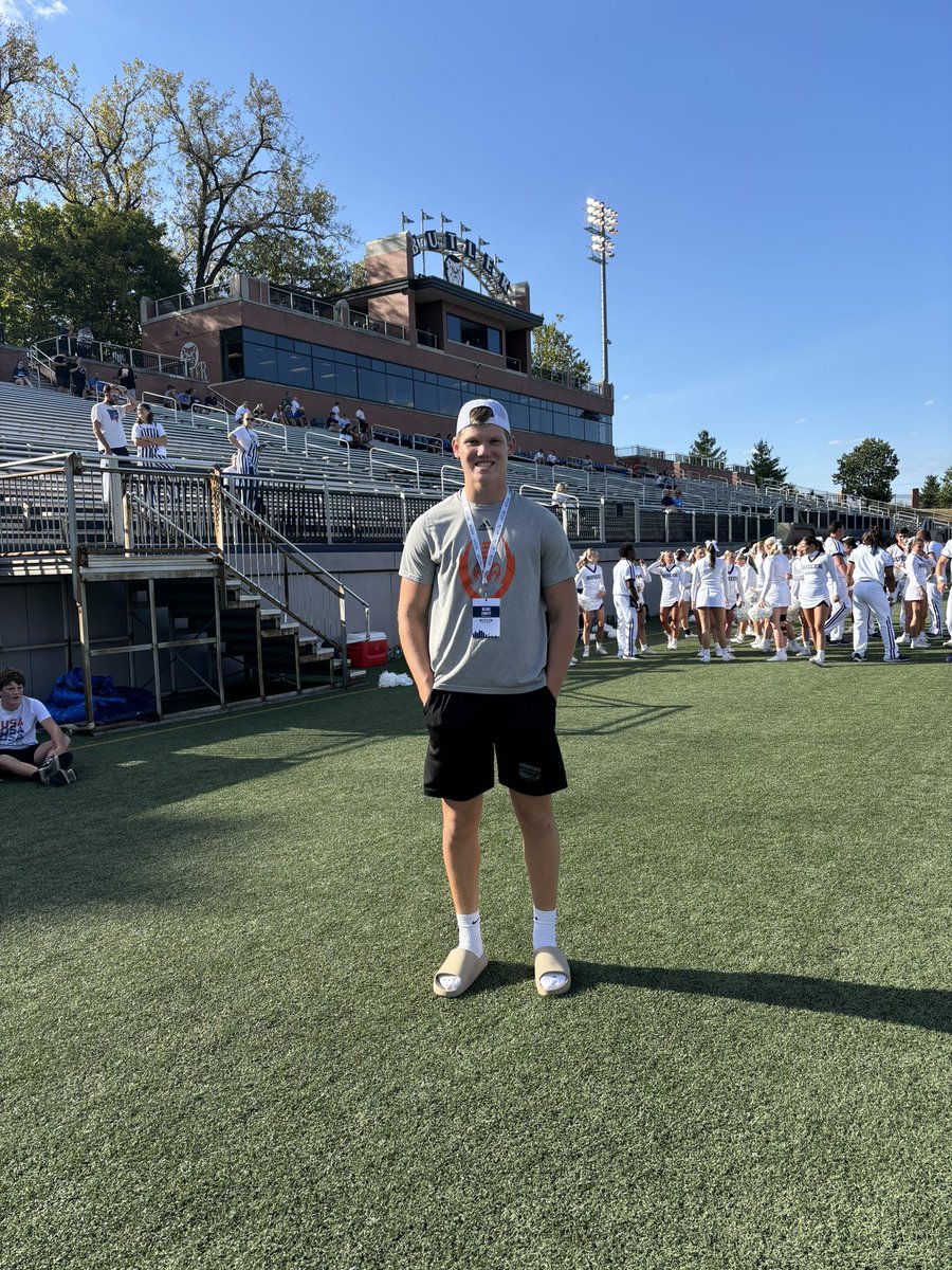 Blinsley12's tweet photo. Congrats @ButlerUFootball on the win tonight! I’m glad I was able to make it to a game and catch up with @amcpheefb!!!
@RockfordRamsFB @CoachBanaszak @jvanderlaan15 @CoachRiley53 @CraigMcPhee15 @CoachChase_BU https://t.co/GMjcBVLvE2