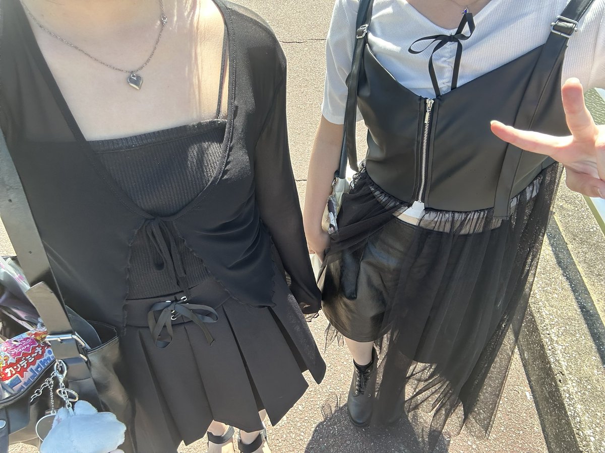 ︎︎나 tweet media