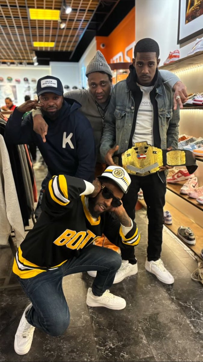 only1brave's tweet photo. City champion Me Chapo @harvardh__ https://t.co/hIX3oh7y0N