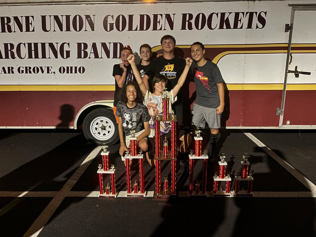 BassClefEnjoyer's tweet photo. Grand Champion, a one, and many trophies at the Logan Elm Competition #band #marchingband #OMEA https://t.co/4SDwiAVgMF