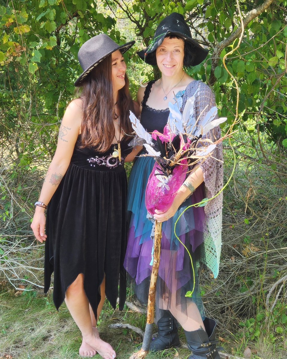 nihilight's tweet photo. fun at lake harbor park, MI, with my coven! 🥰✨️ https://t.co/hNnjCEIqlD